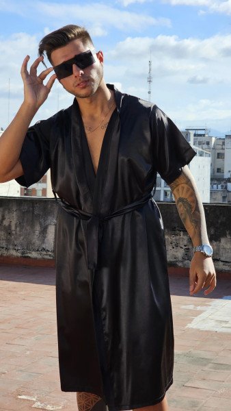 Bata de Hombre color Negro