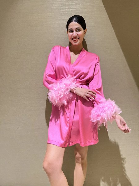 Bata con Plumas color Rosa