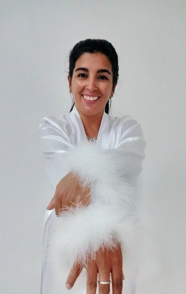 Bata con Plumas color Blanco